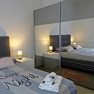 Apartment Denis, Opatija